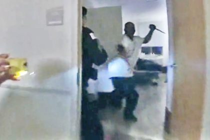 Chicago Cops Shoot Man Who Charged Them With a Knife