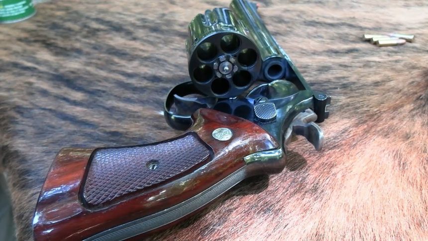 Why Did Dirty Harry Carry a  43 Magnum?