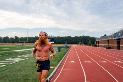 Navy SEAL Standard Workout | 4 Mile Timed Run