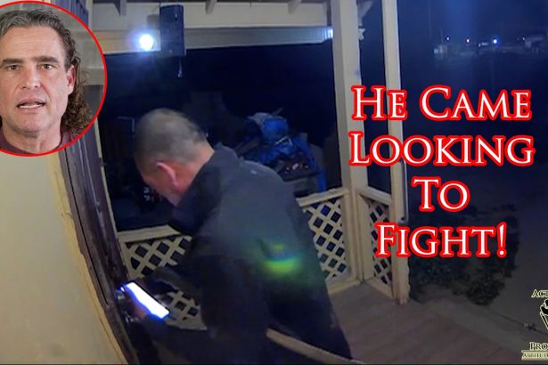 Small Town Cop Confronted By Angry Man With a Machete