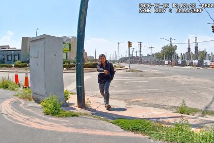 Police Chase Ends When Suspect Charges Officer With Knife