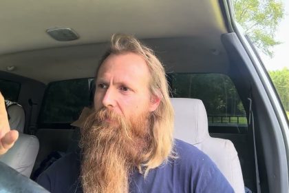 Riding The Bus & Sucking Air In Your Anus