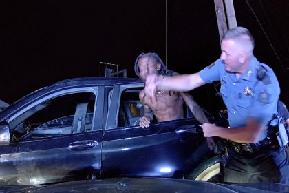 Trooper Pulls Passenger by his Dreadlocks Before Punching Him